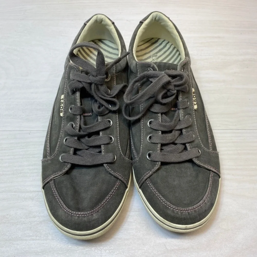 Taos Womens 10 Moc Star Sneaker Casual Low Top Grey Canvas Lace Up MST-13482A